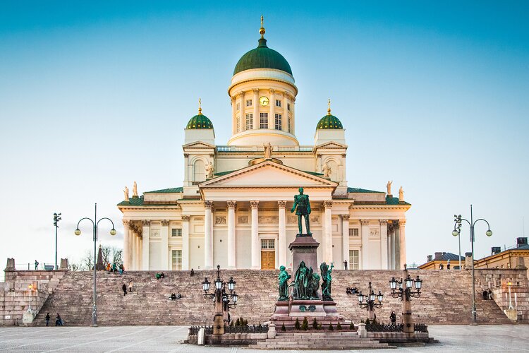 treinador de áudio de finlandês nível intermédio