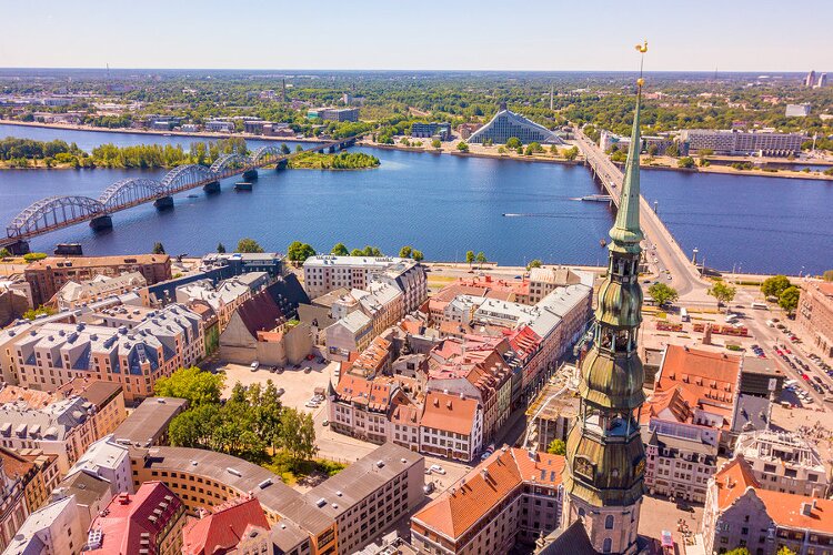 hörövningar lettiska för avancerade elever