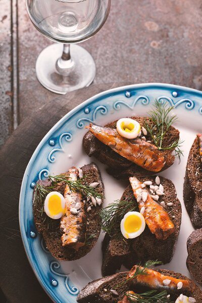 contents of Latvian vocabulary trainer for gastronomy and tourism