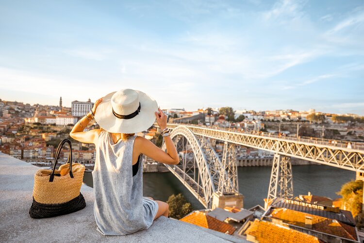 learn Portuguese with 17 Minute Languages