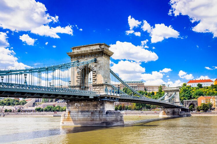 treinador de áudio de húngaro nível intermédio