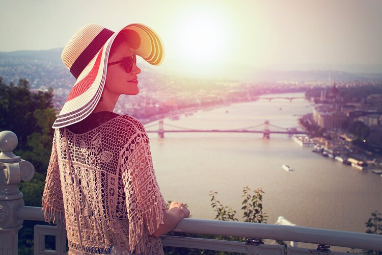 learn Hungarian with 17 Minute Languages