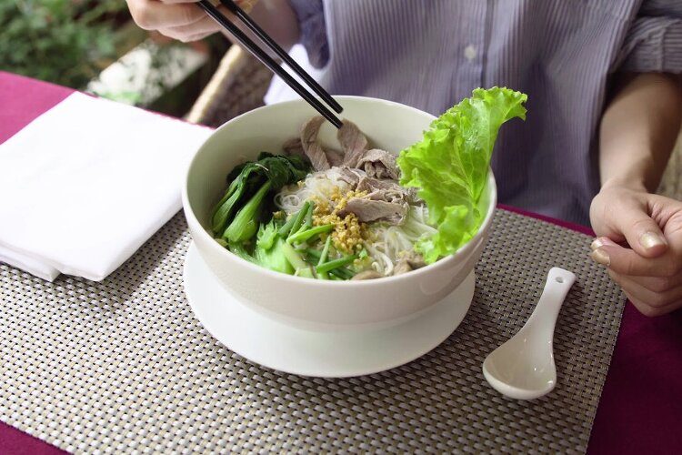 vietnamiečių kalbos specialus žodynas gastronomijos ir turizmo sritims