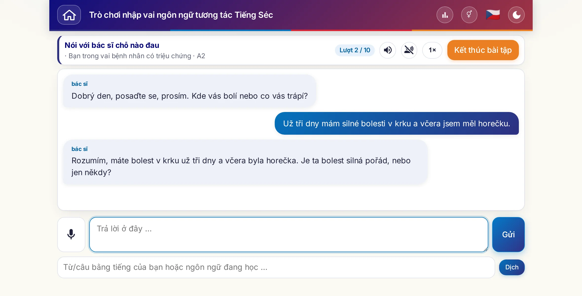 Một trò chơi nhập vai đang diễn ra: bác sĩ hỏi về mức độ đau, sốt và diễn biến trong ngày, người học trả lời tự do và cuối cùng xin đơn thuốc.